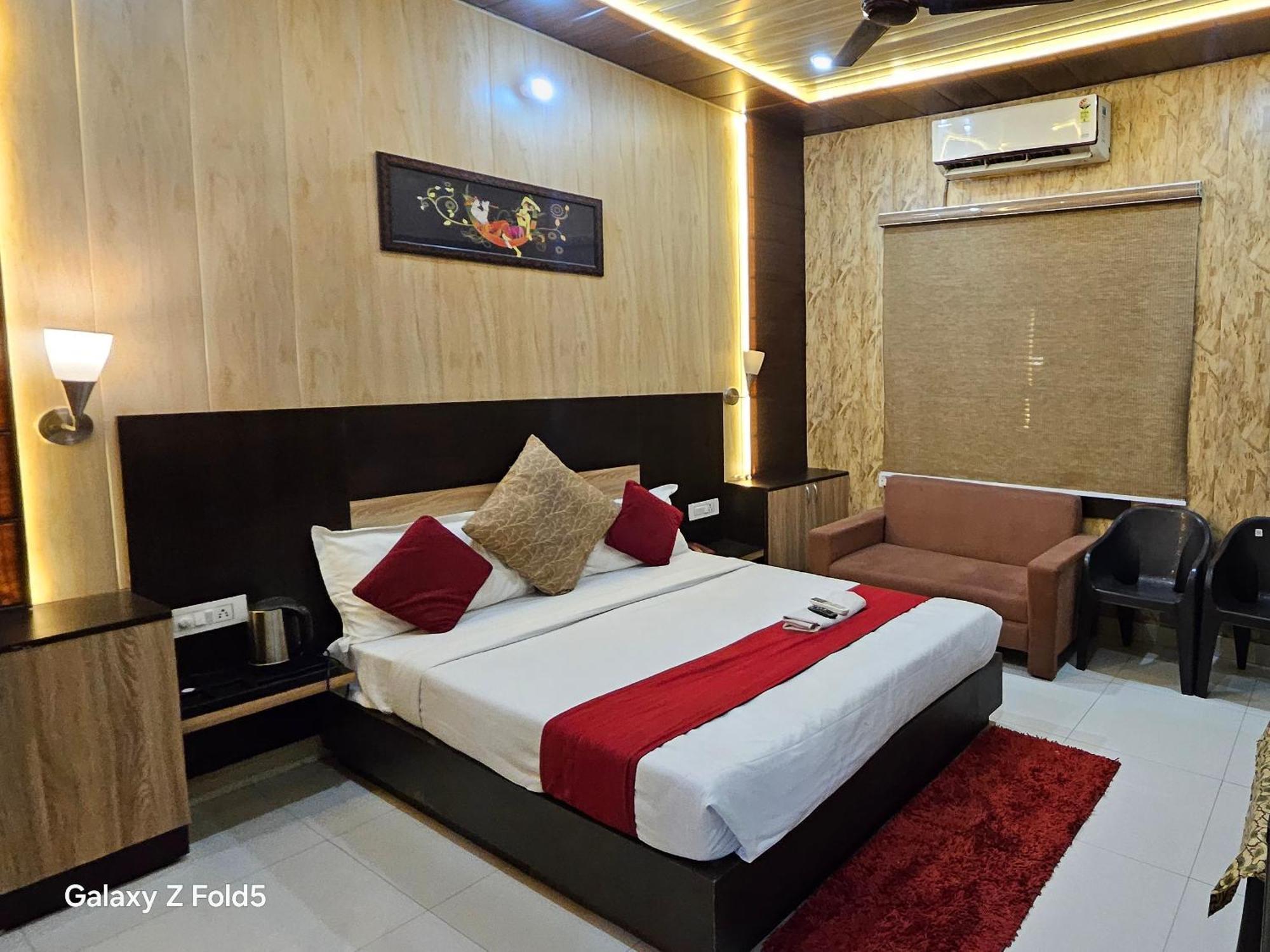 Bundeli Farm Resort & Banquet Orchha Extérieur photo